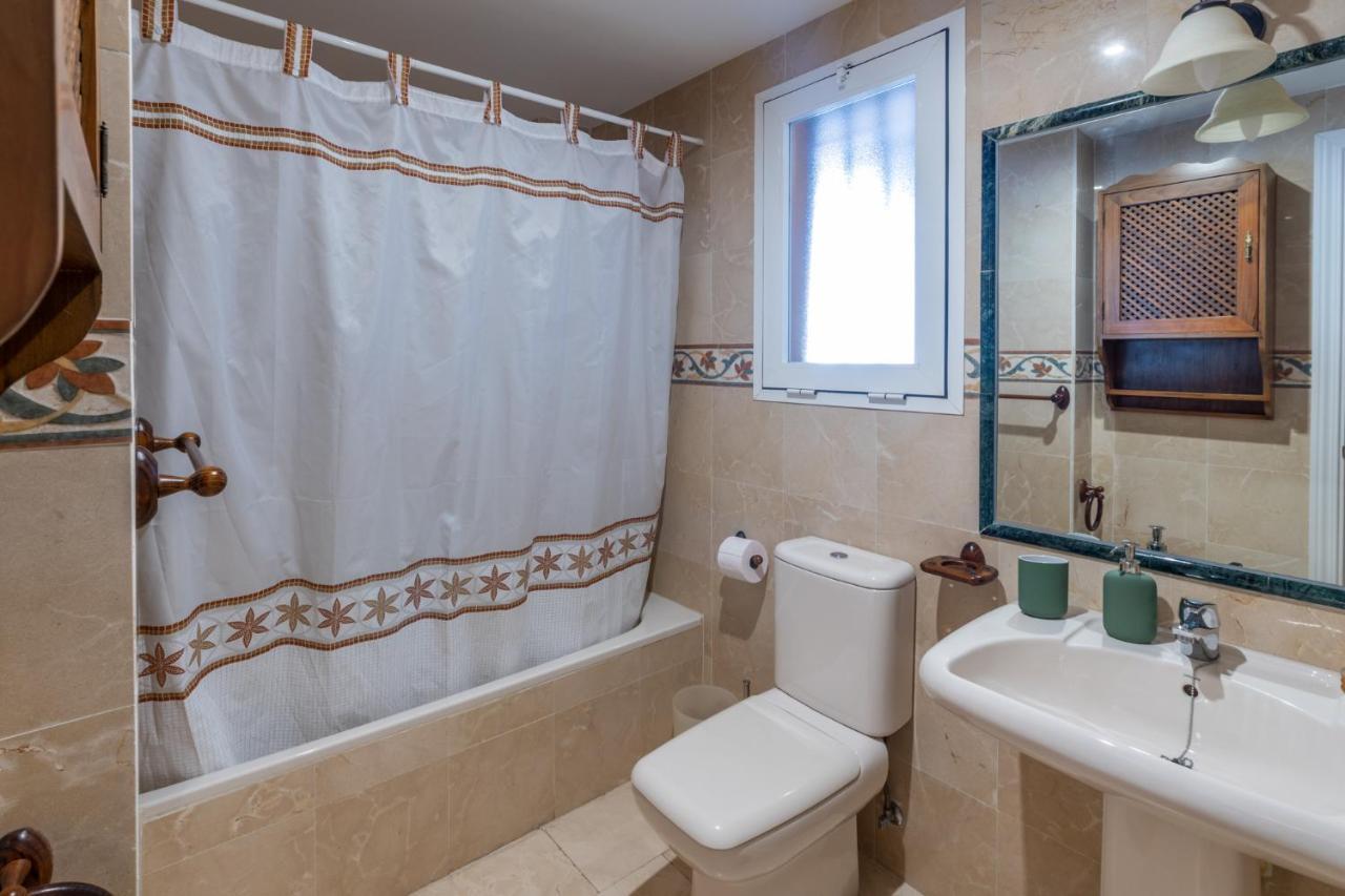 Apartamento Beachside Paradise: Stylish 3br Near The *