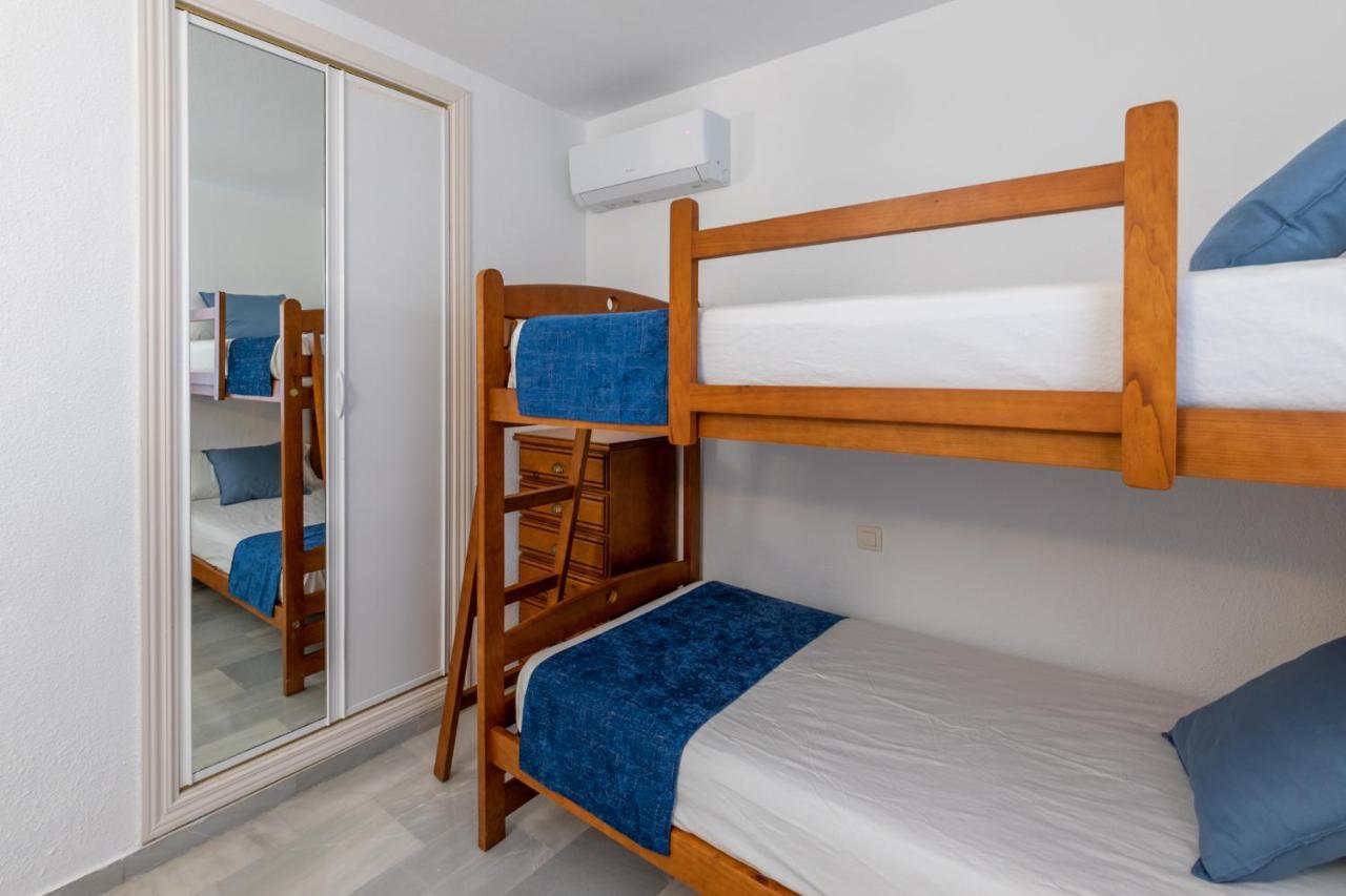 Apartament Beachside Paradise: Stylish 3br Near The